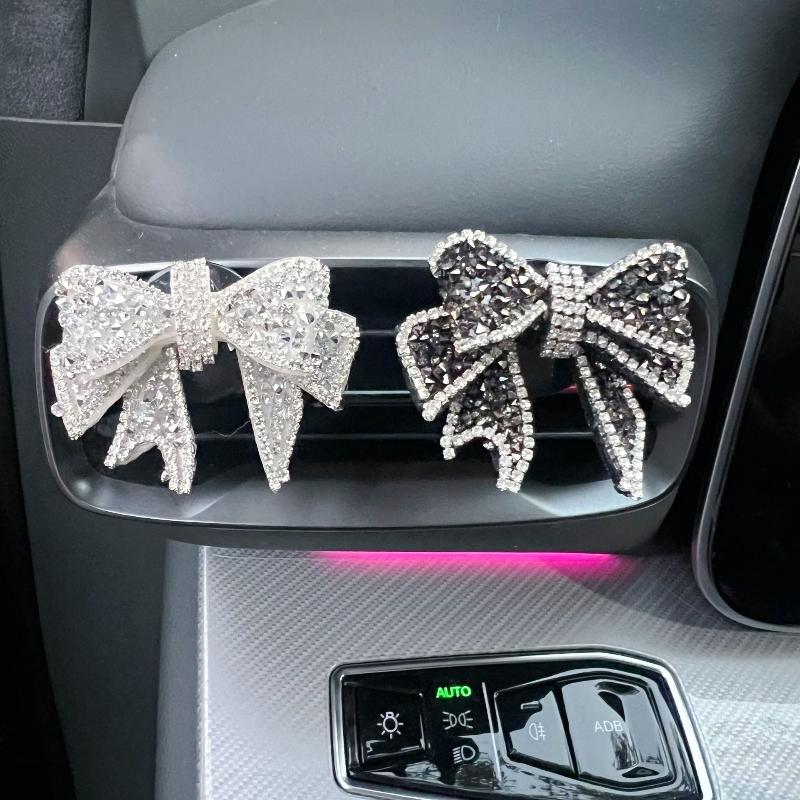 Klips zapachowy do samochodu z – Car Accessories Perfume recenzja i cena