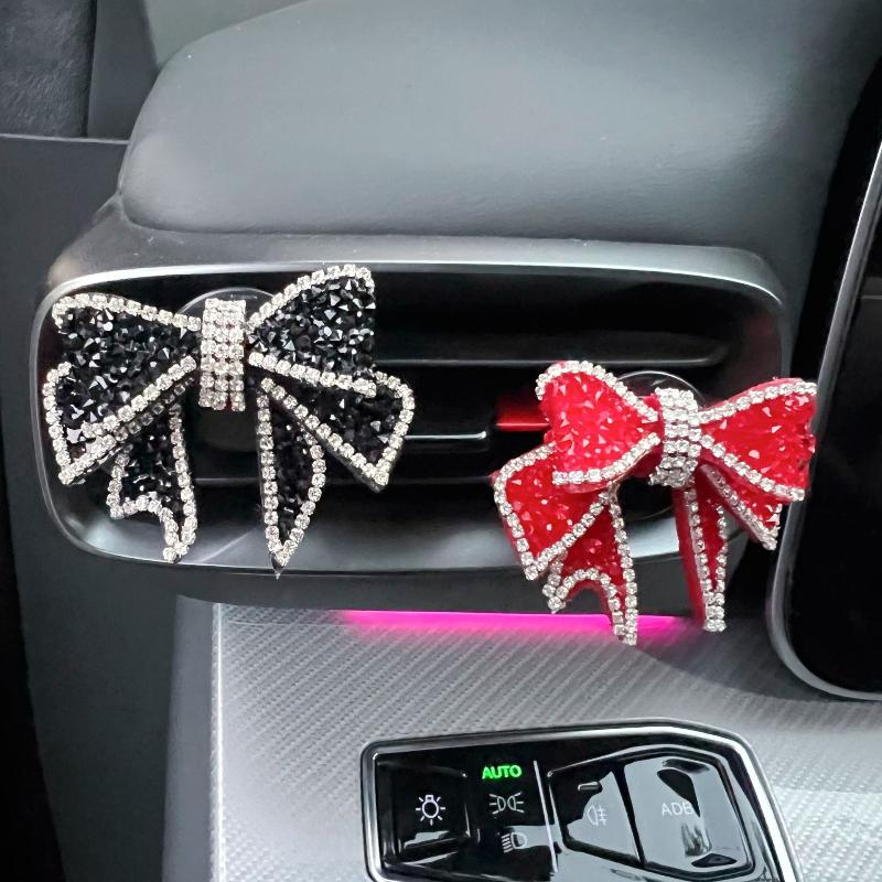 Klips zapachowy do samochodu z – Car Accessories Perfume recenzja i cena